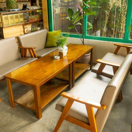 Homestay Khu Vuon Hoang Gia Dalat Exteriör bild