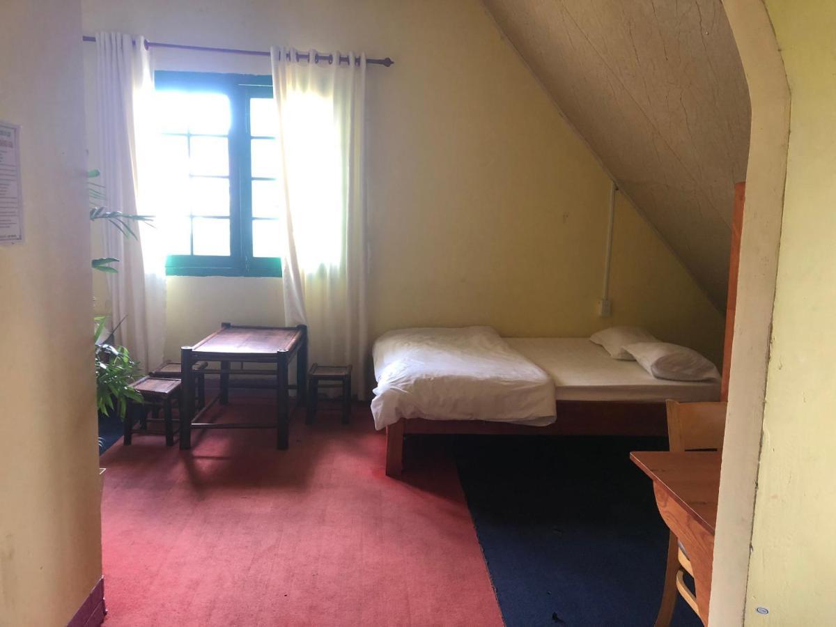 Homestay Khu Vuon Hoang Gia Dalat Exteriör bild