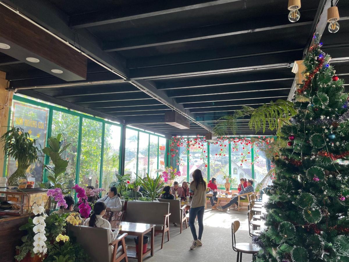 Homestay Khu Vuon Hoang Gia Dalat Exteriör bild