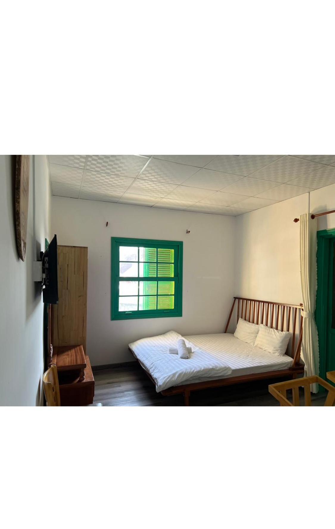 Homestay Khu Vuon Hoang Gia Dalat Exteriör bild