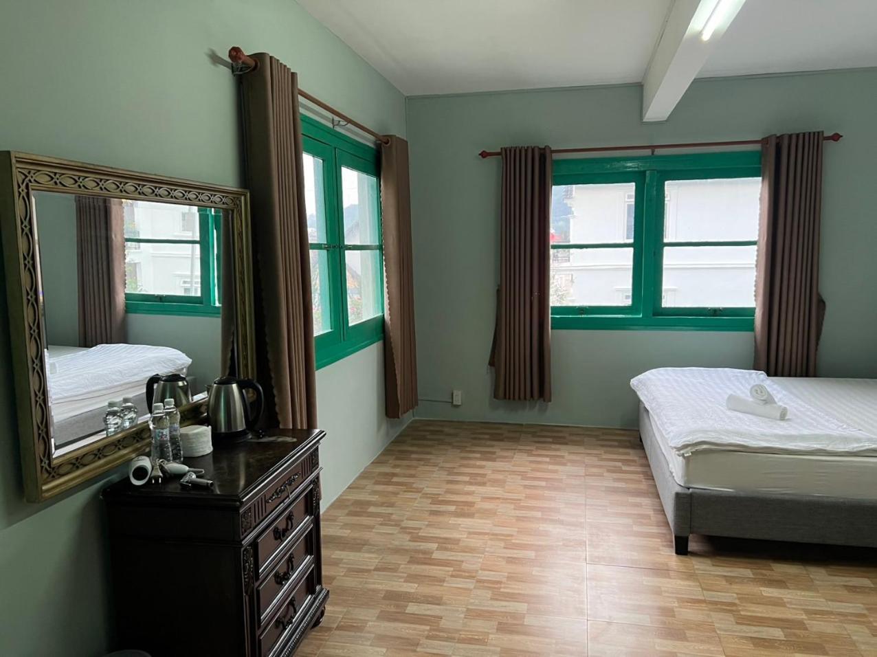 Homestay Khu Vuon Hoang Gia Dalat Exteriör bild